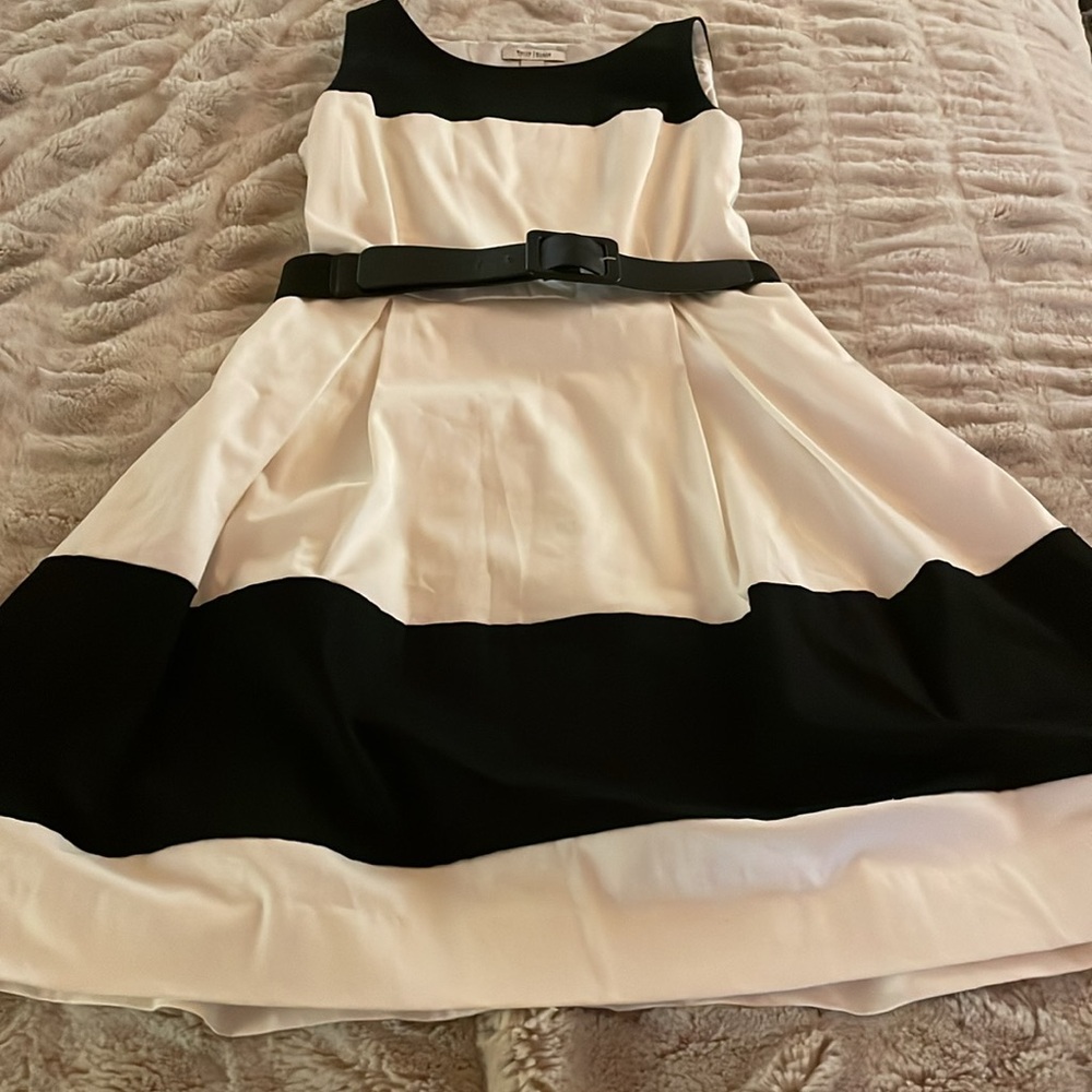 Beautiful dress by WHBM!